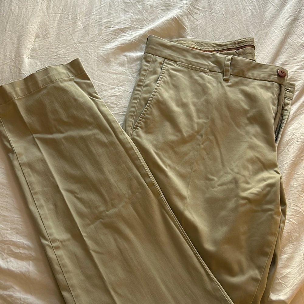 Tommy Bahama men’s pants 34x32. Great condition